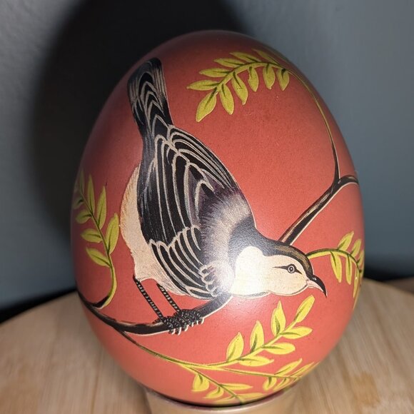 Large Hand painted Bird Design Decorative Egg - Picture 1 of 5